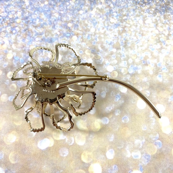 Gorgeous Vintage Sarah Coventry Aurora Borealis flower brooch - Picture 3 of 4